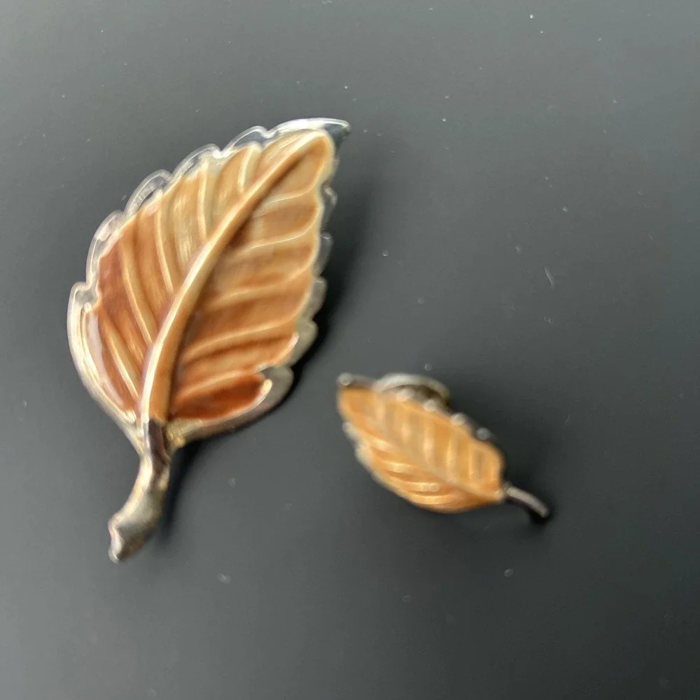 VTG 3 Pc LEAVES BROOCH LOT silver gold